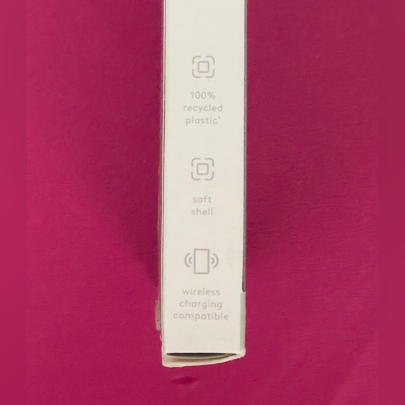 Apple iPhone 15, 14 & 13 Clear Square Edge Phone Case MagSafe compatible… - Picture 7 of 9